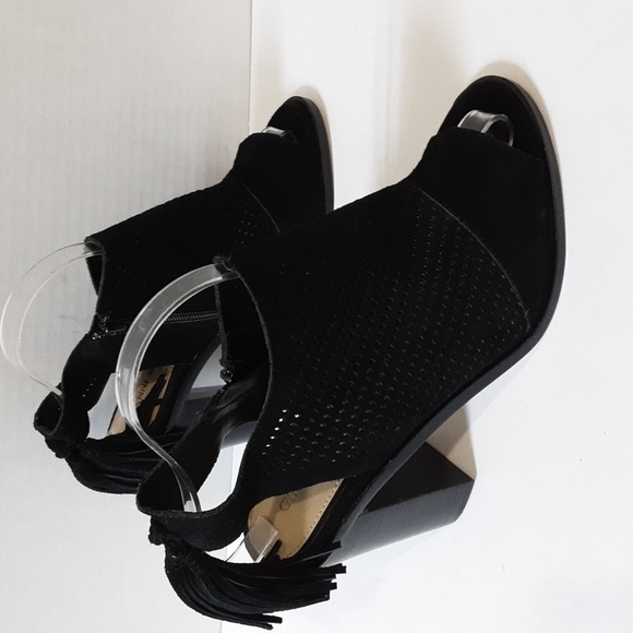 Gianni  Bini black Hadwin leather suede perforated peep toe 9.5M Casual Y2k - Picture 2 of 12